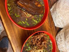 -小龙大肉面馆
