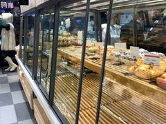 面包甜点陈列柜-恩朵烘焙坊(金街总店)