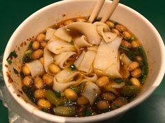 -覃肥叔桂林米粉(粮道街店)
