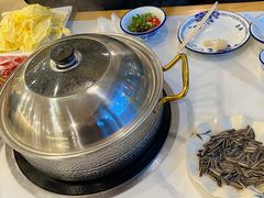 -朴小妹人参鸡汤火锅(长白山万达店)