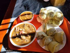 猪肉三鲜包子-天兴居(鲜鱼口街店)