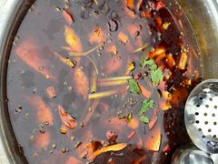 -小辣椒火盆烧烤(温泉南街店)