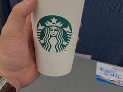 抹茶拿铁-星巴克(上海虹桥站2A检票口)