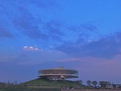 -郑东新区龙湖公共艺术中心