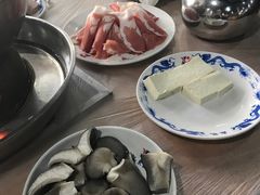 -鑫龙火锅城(环山路店)