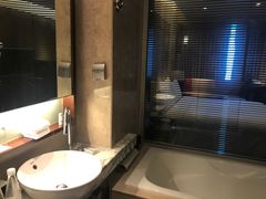 行政大床房-上海龙之梦万丽酒店