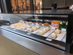 面包甜点陈列柜-Seesaw Coffee(苏州中心店)