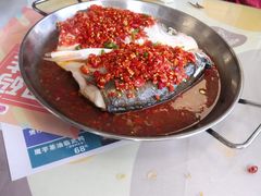 剁椒鱼头-独一佳老胡湘菜馆(矿山路店)