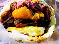 蛋黄夹馍-老金家蛋菜夹馍(西安总店)