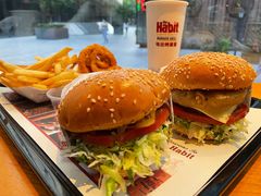 -The Habit Burger Grill 哈比特汉堡(复兴soho店)