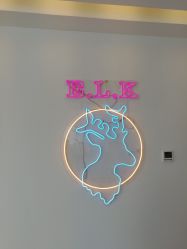 -E.L.K造型momopark店