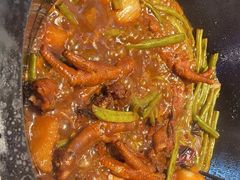 -山河屯铁锅炖·非遗东北菜(南山店)