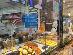 面包甜点陈列柜-鲍师傅糕点(国金街店)