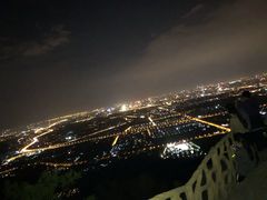 -鬼笑石后山停车场