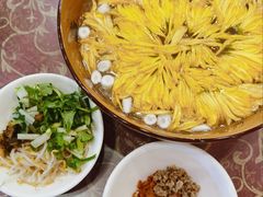 -火烧房子菊花米线(兴盛路店)