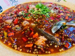麻辣退秋鱼-自贡盐帮菜·玩辣餐厅(樱花园西街店)