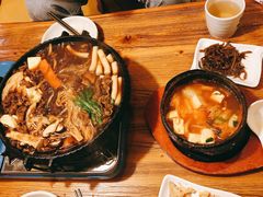 -百年石锅饭·朝鲜族传统民餐