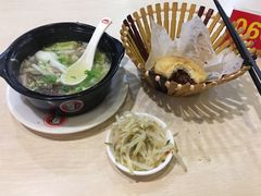 -闫家驴肉老店(华电一校店)