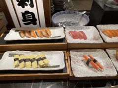-广州万富希尔顿酒店·感趣自助餐厅·金秋蟹宴生蚝海鲜刺身