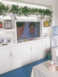 -蕾特恩专业祛痘·皮肤管理