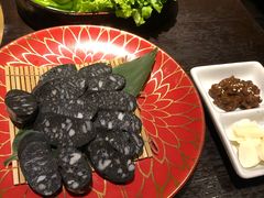 -山川小町·极番烧肉(新地假日广场店)