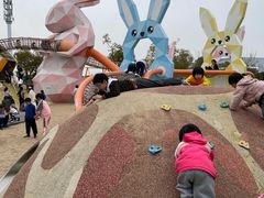 -季高兔窝窝亲子园(上海薰衣草公园店)