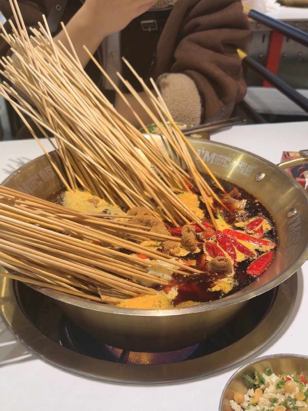 喜巴蜀金钱牛肚串串 
串串新鲜 锅