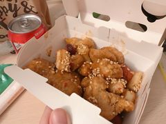 -BHC炸鸡(明洞总店)
