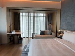 -深圳国际会展中心希尔顿酒店(前海华发冰雪世界店)