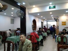 大堂-白玉兰小吃(新村路店)