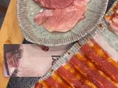 -臻牛烤肉