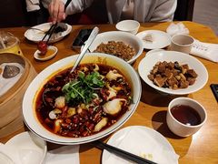 -乐忻皇朝(上海中心大厦店)