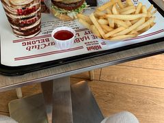 -The Habit Burger Grill 哈比特汉堡(复兴soho店)