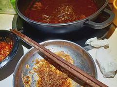 -运气牛自助酱大骨火锅(南京东路店)