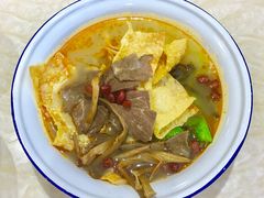 牛肉螺蛳粉-丽丽三鲜螺蛳粉(田林路店)