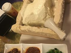 -95号酱骨·一块豆腐(展春园西路店)
