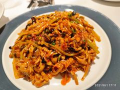 鱼香肉丝-小河盐帮·私家菜·烤鸭(三元桥·霄云路店)