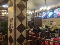 -山城年华老火锅(玉林店)