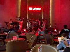 -TZ House音乐现场(来福士中心店)