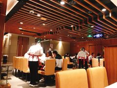 大堂-海底捞火锅鲜切牛肉主题店(长寿路店)
