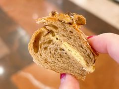 -HOT CRUSH趁热集合·现烤面包(环球港店)