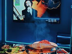 -唯爱KTV聚会餐厅(仙林东城汇店)