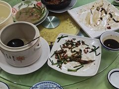 -始于2011柳周农家菜沙田柚美食店(东大街店)