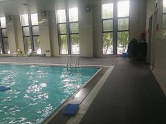-游乐美游泳培训俱乐部(宝山顾村店)