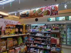 -全家便利店(愚园店)