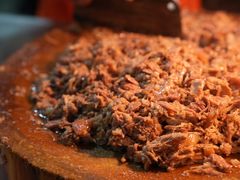 案板上的腊汁肉-子午路张记肉夹馍(翠华路店)