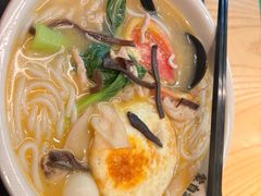 -蒙自源米线大王(东站店)