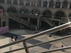 -王府井奥莱临潼小镇(临潼店)