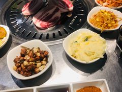 -韩聚屋韩国烤肉餐厅(新北万达店)