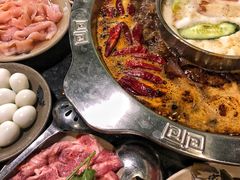 -洞亭火锅(防空洞总店)